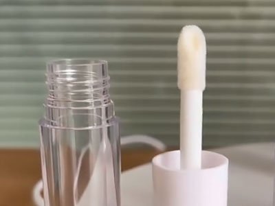 lipgloss slanted applicator