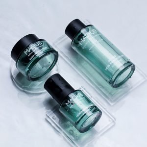 green-glass-skincare-packaging-set green glass skincare packaging set