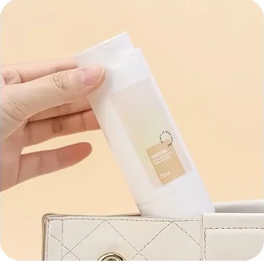 twist up airless bottle cosmetic packaging